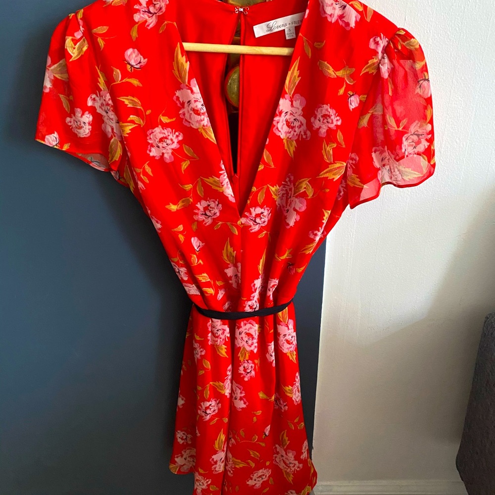 Great mini dress for summer.